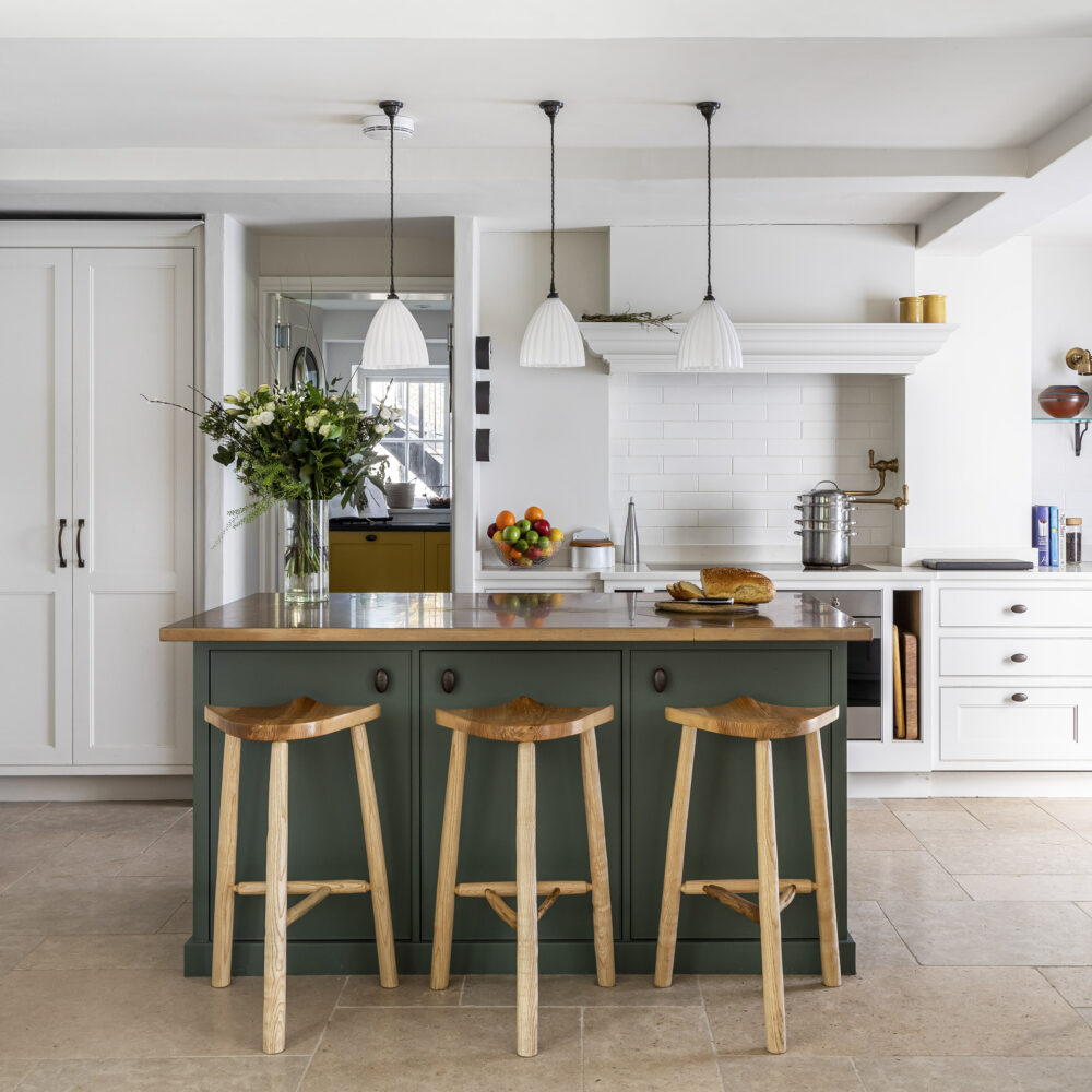Listed heritage extension to country home kitchen