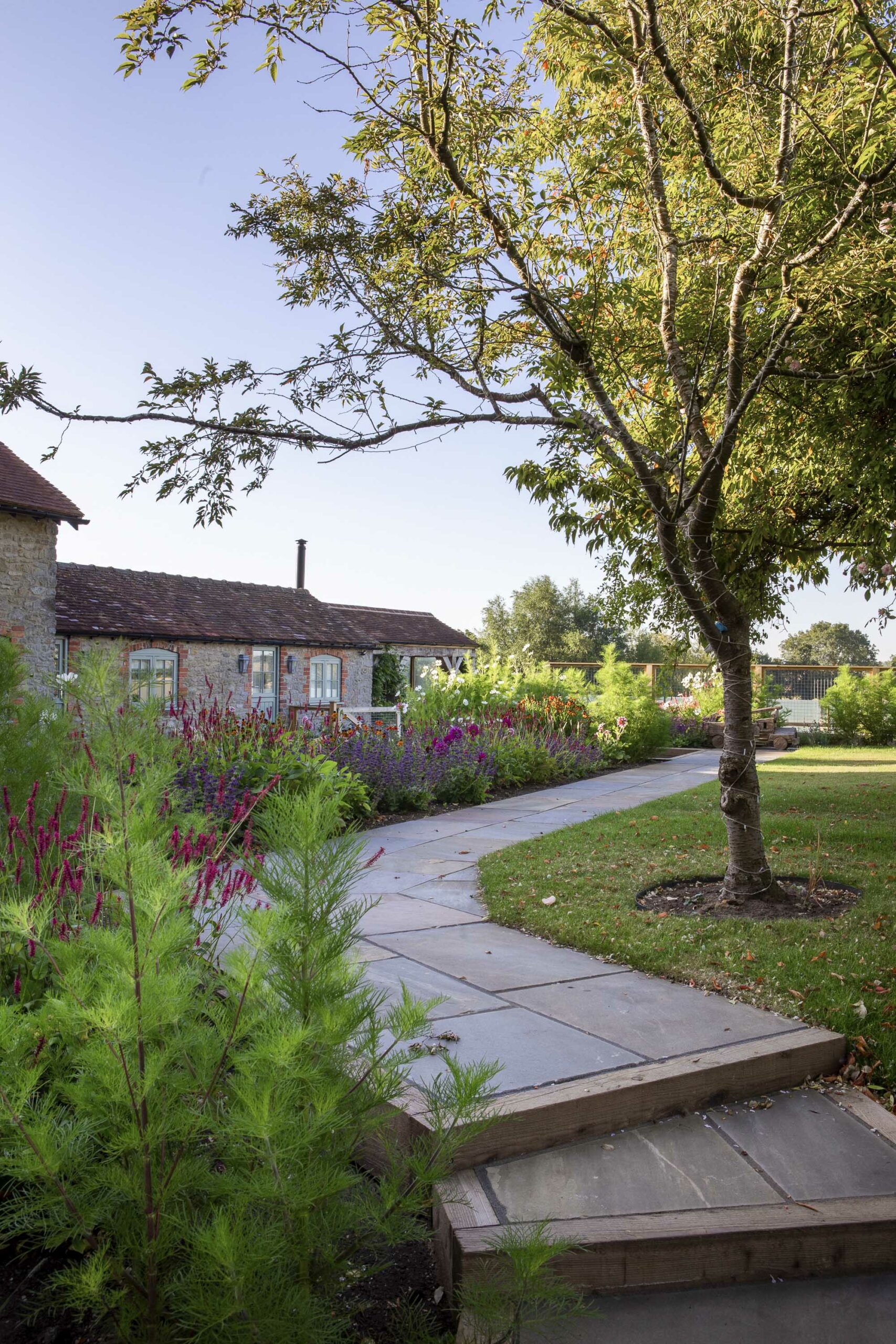Summer planting schemes cottage garden landscaping design