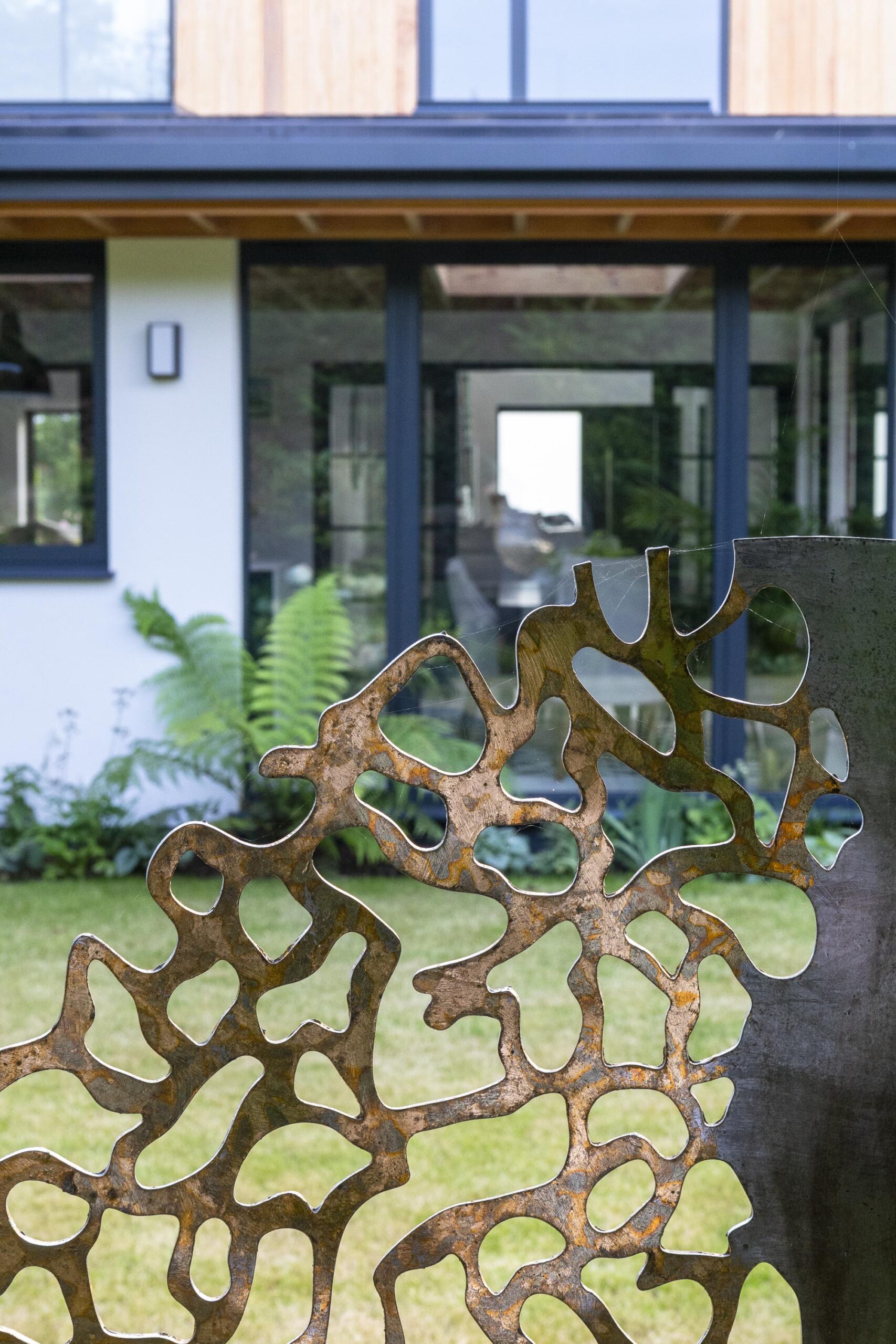 Garden sculpture design landscaping family home