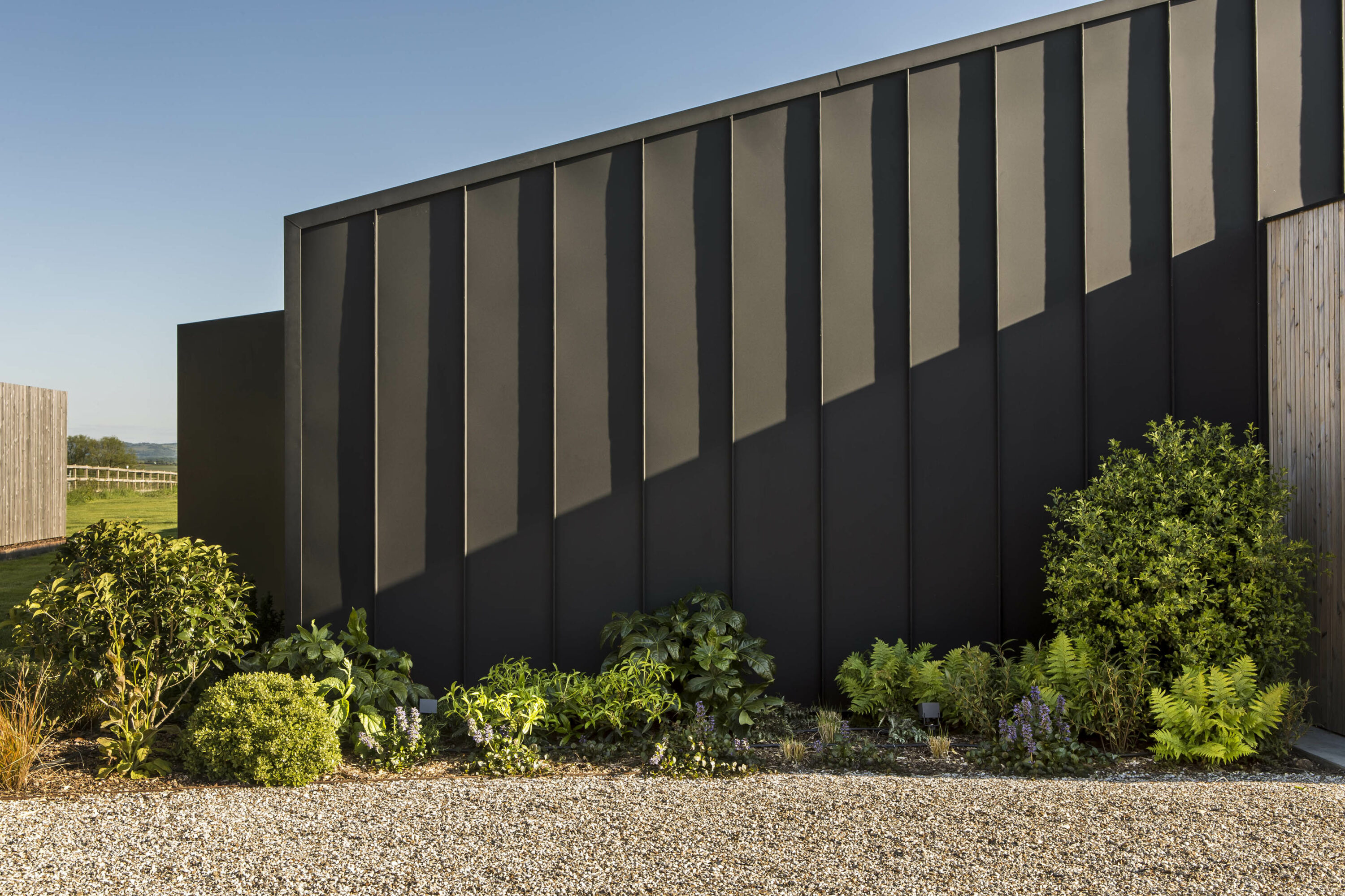 Contemporary aluminium barn conversion buckinghamshire