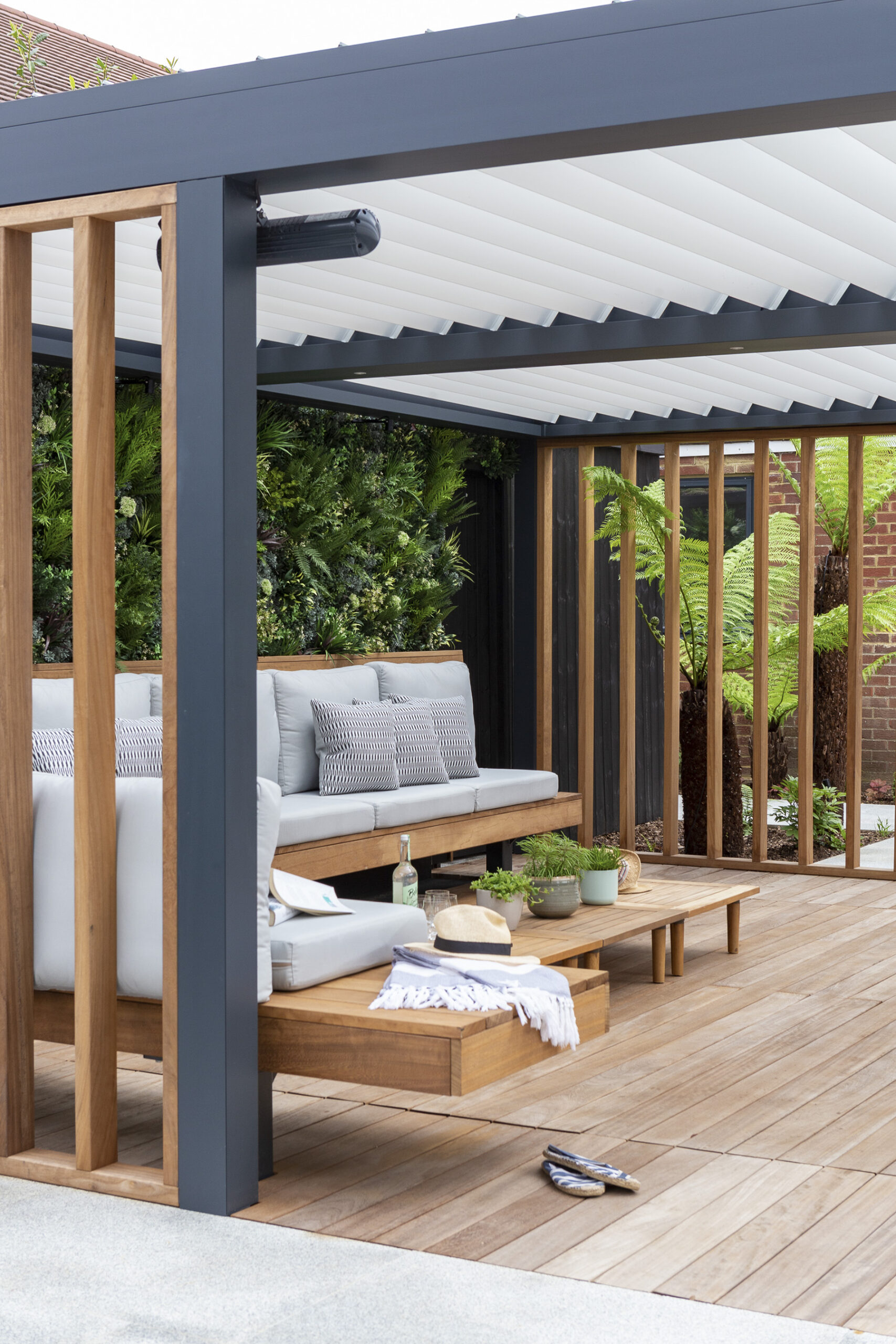 Floating cantilevered bench garden landscapers