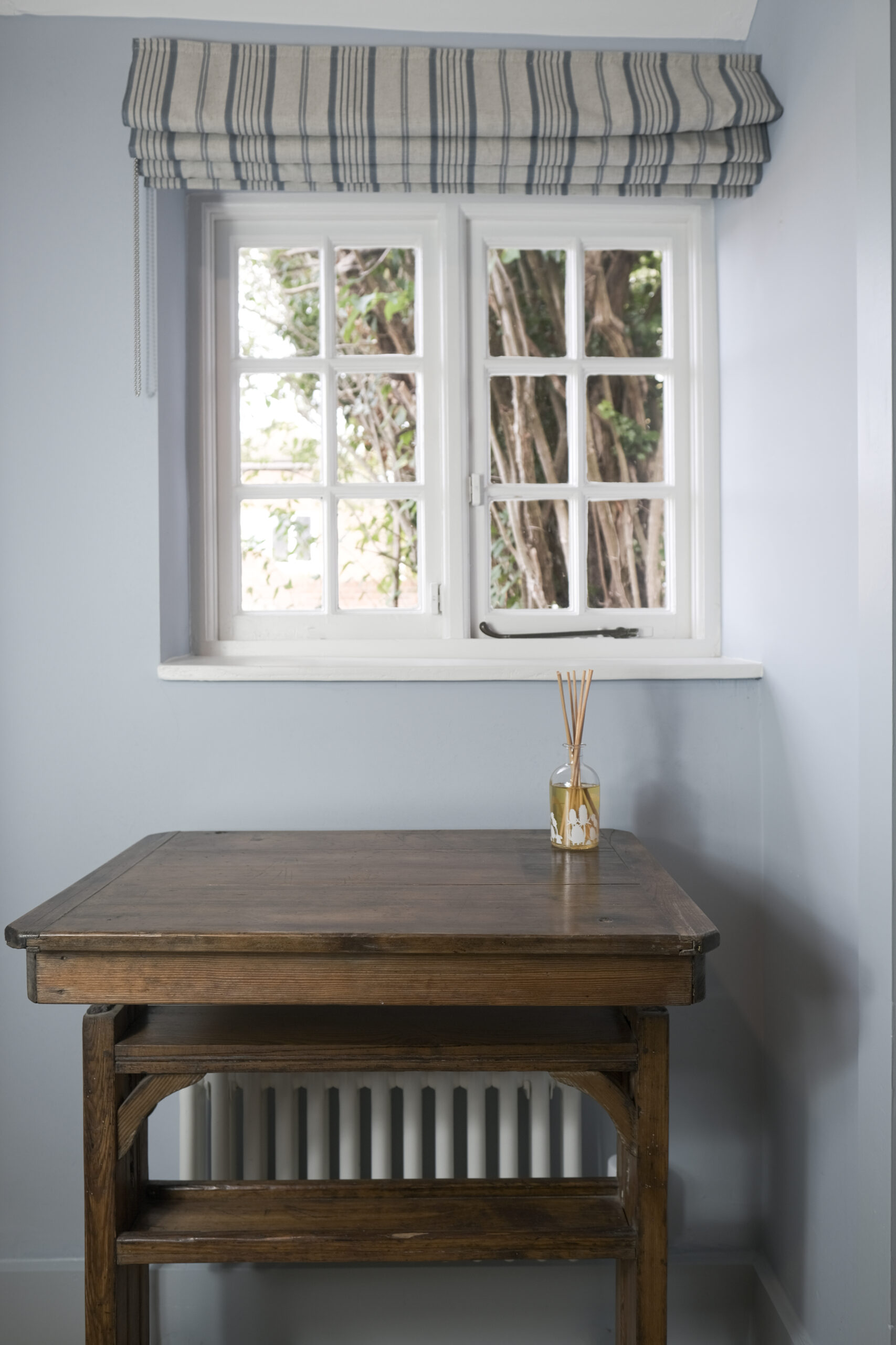 Granny annexe design desk