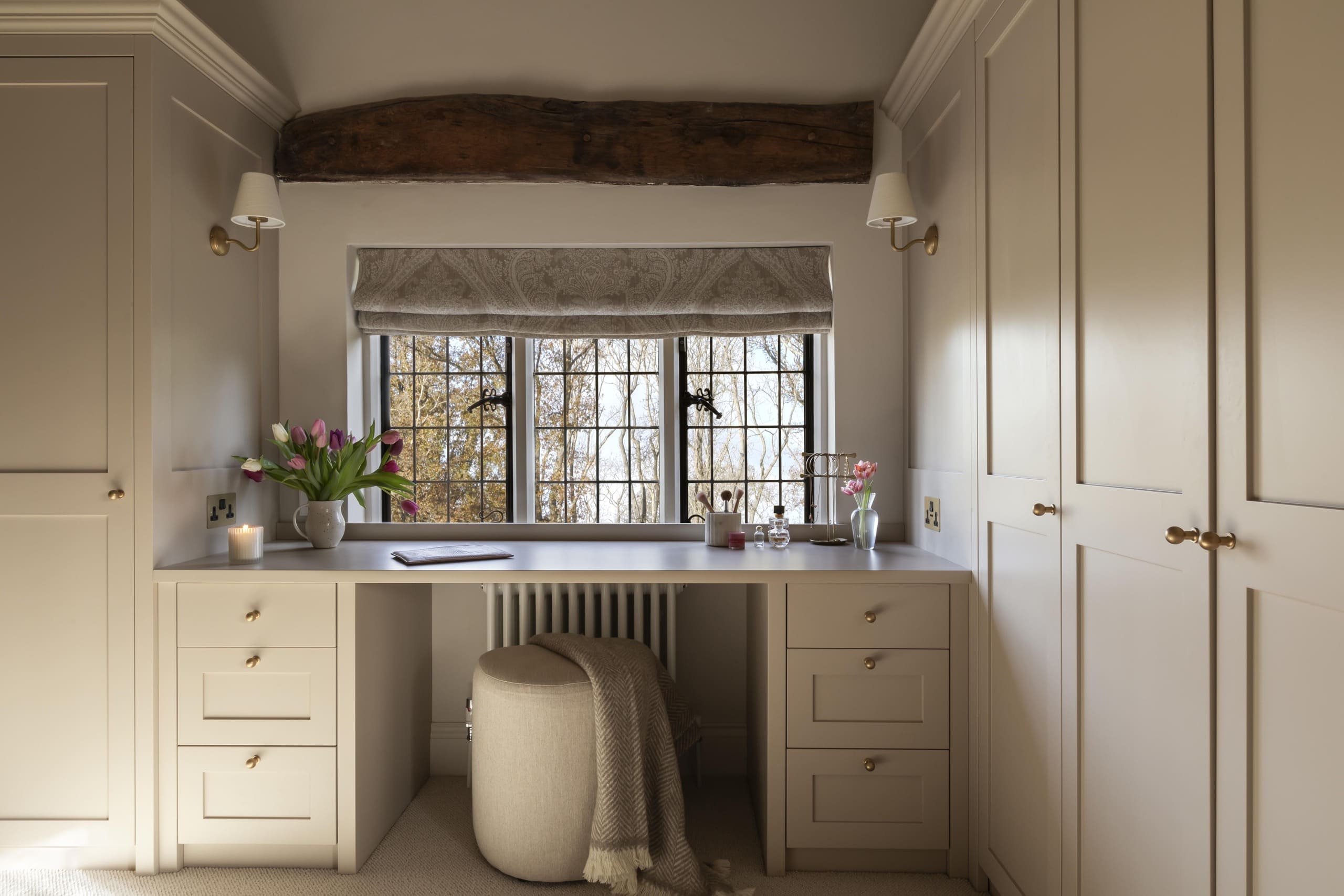 dressing room design with bespoke joinery