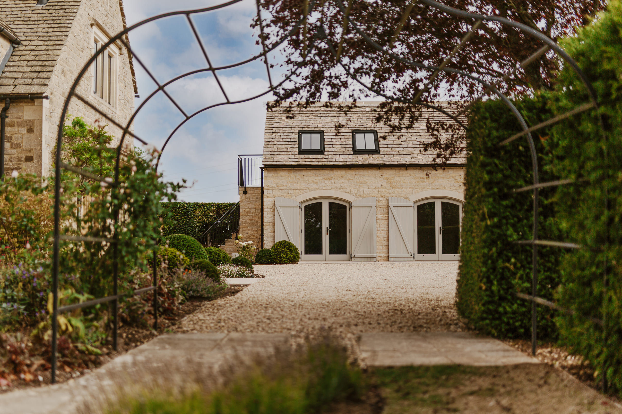 Cotswolds stone annexe addition to a manor house