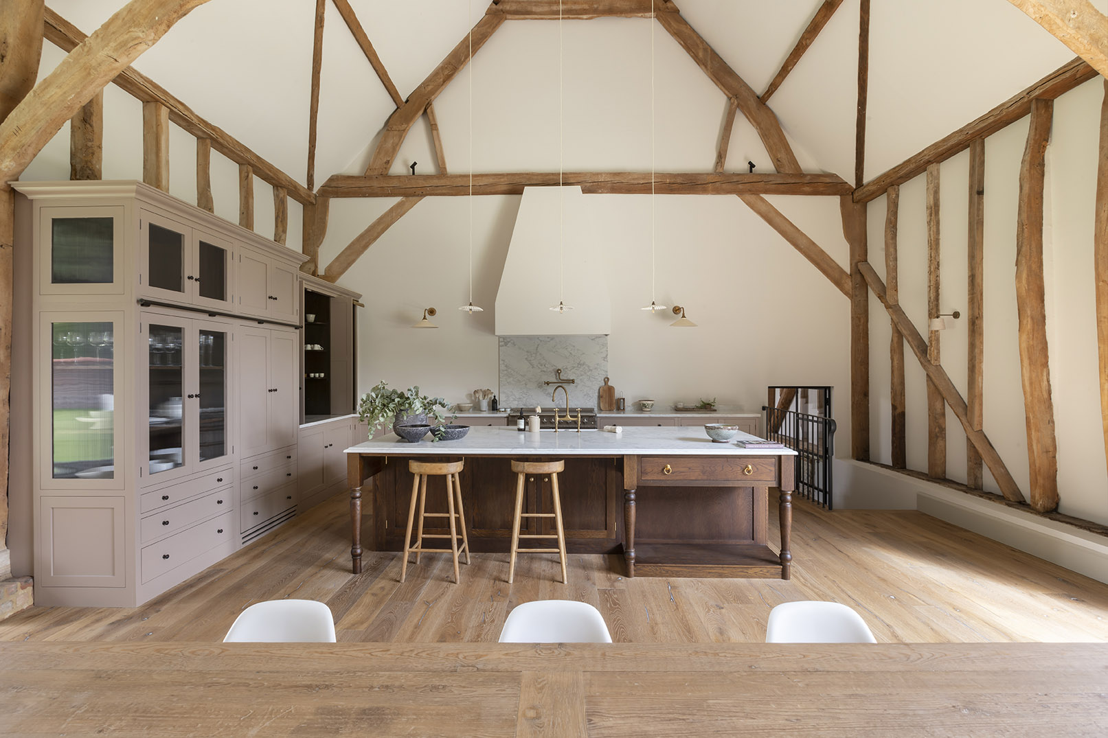 Belgian Farmhouse Kitchen Interior Design by HollandGreen