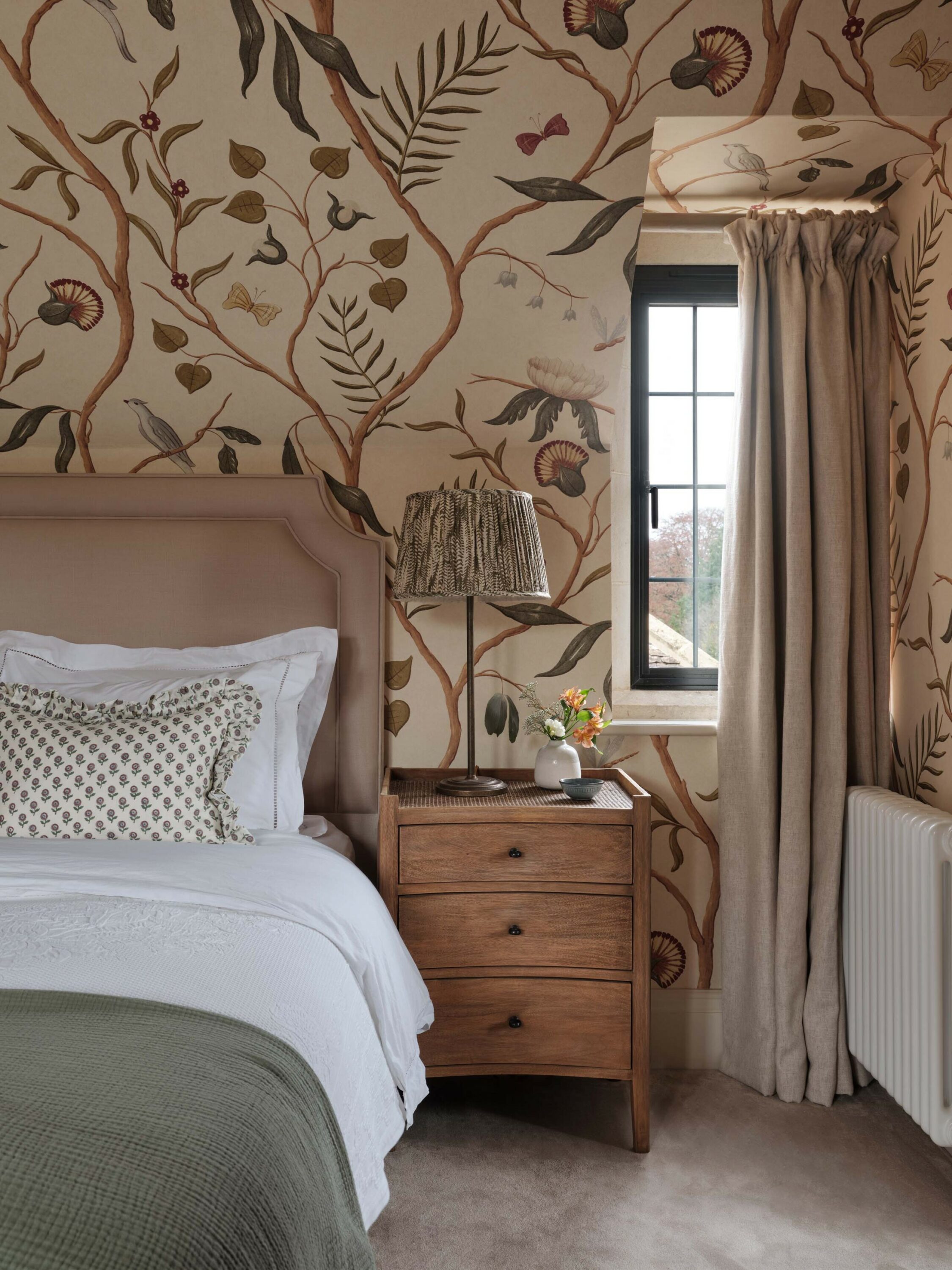 Cozy Cotswolds Bedroom